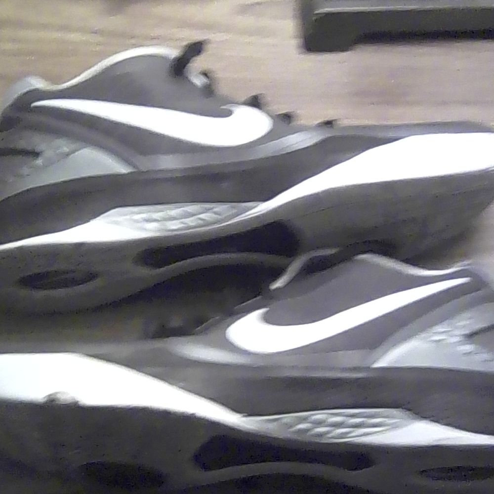 Women's Nike Hyperspike Athletic Shoes in Black Grey and White Size 10.